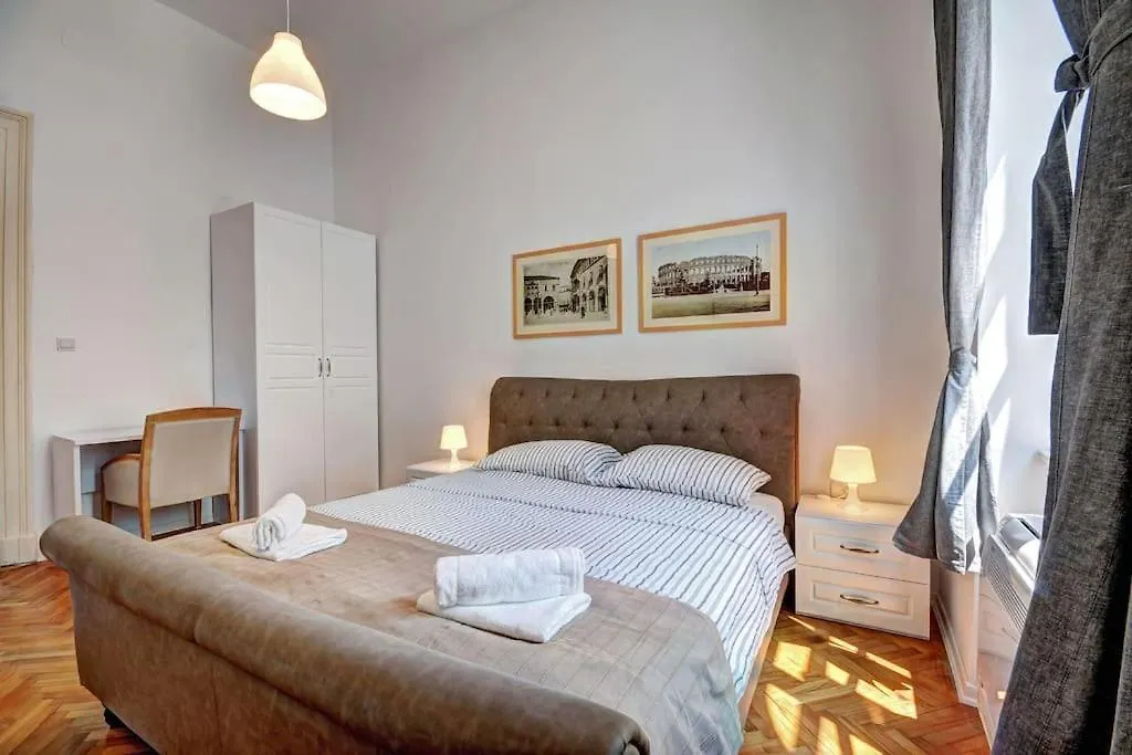 Apartment Villa Yachting Club Pula 0*,  Croatia